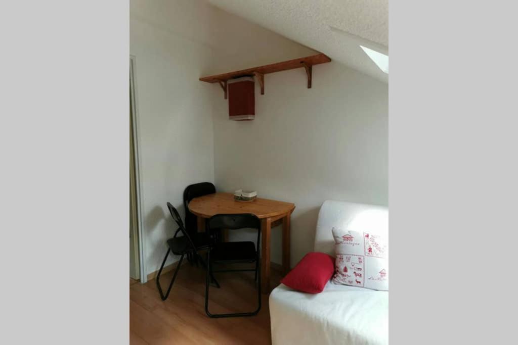 Studio mansardé 18 m2 climatisé avec piscine privée Gresse-en-Vercors Exterior foto